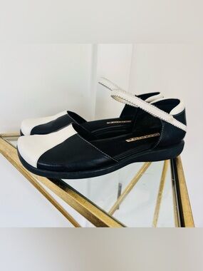 Cloud 9 Nine West Walking Mary Jane's Shoes Womens Size 8.5